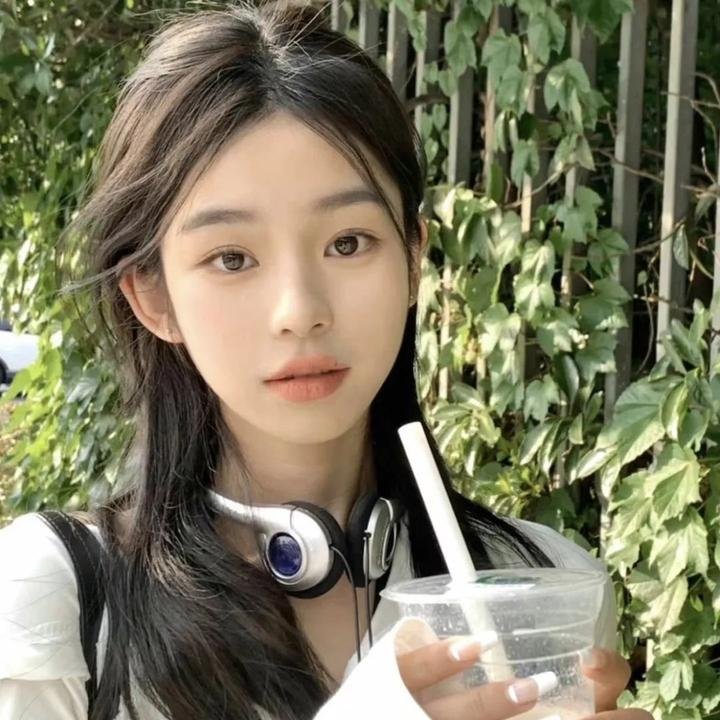 逃荒，我全家都是重生的